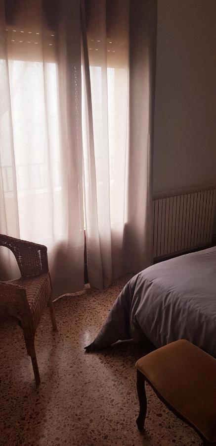Hostal Braseria Tivissa ภายนอก รูปภาพ