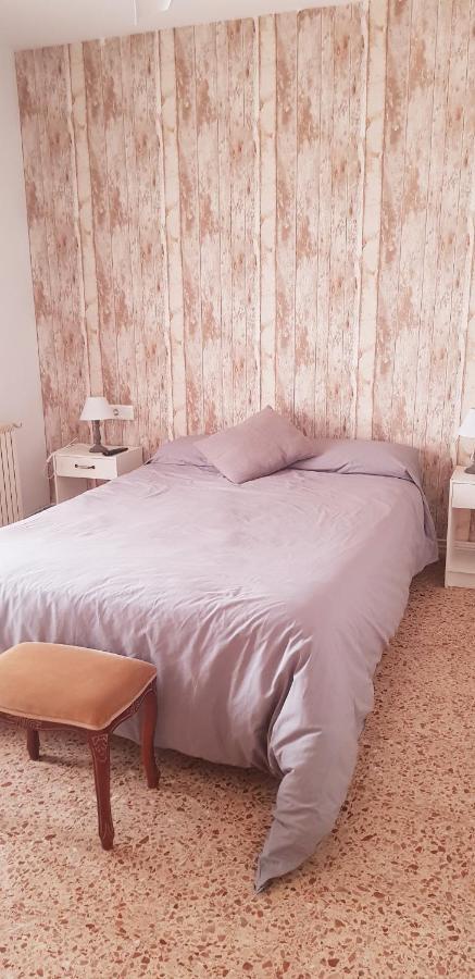 Hostal Braseria Tivissa ภายนอก รูปภาพ