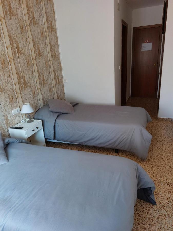 Hostal Braseria Tivissa ภายนอก รูปภาพ